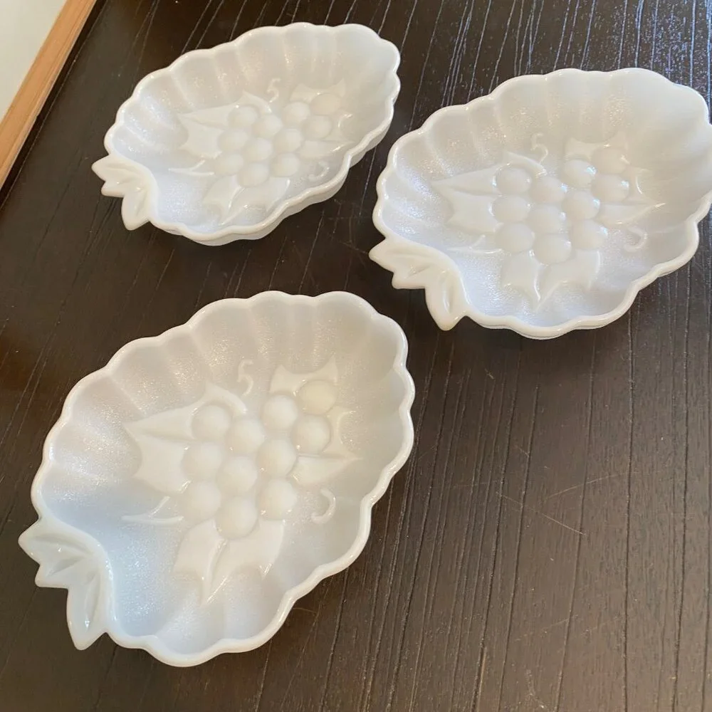 Vtg Set of 3 White Milk Glass Candy Dishes - Grape Berry Pattern‎ - Mid-Century